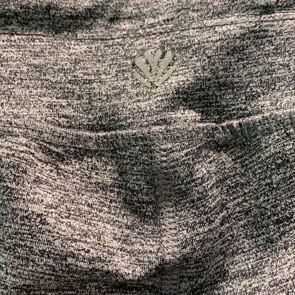 FOREVER 21 SIZE XS LEGGINGS - Picture 7 of 11